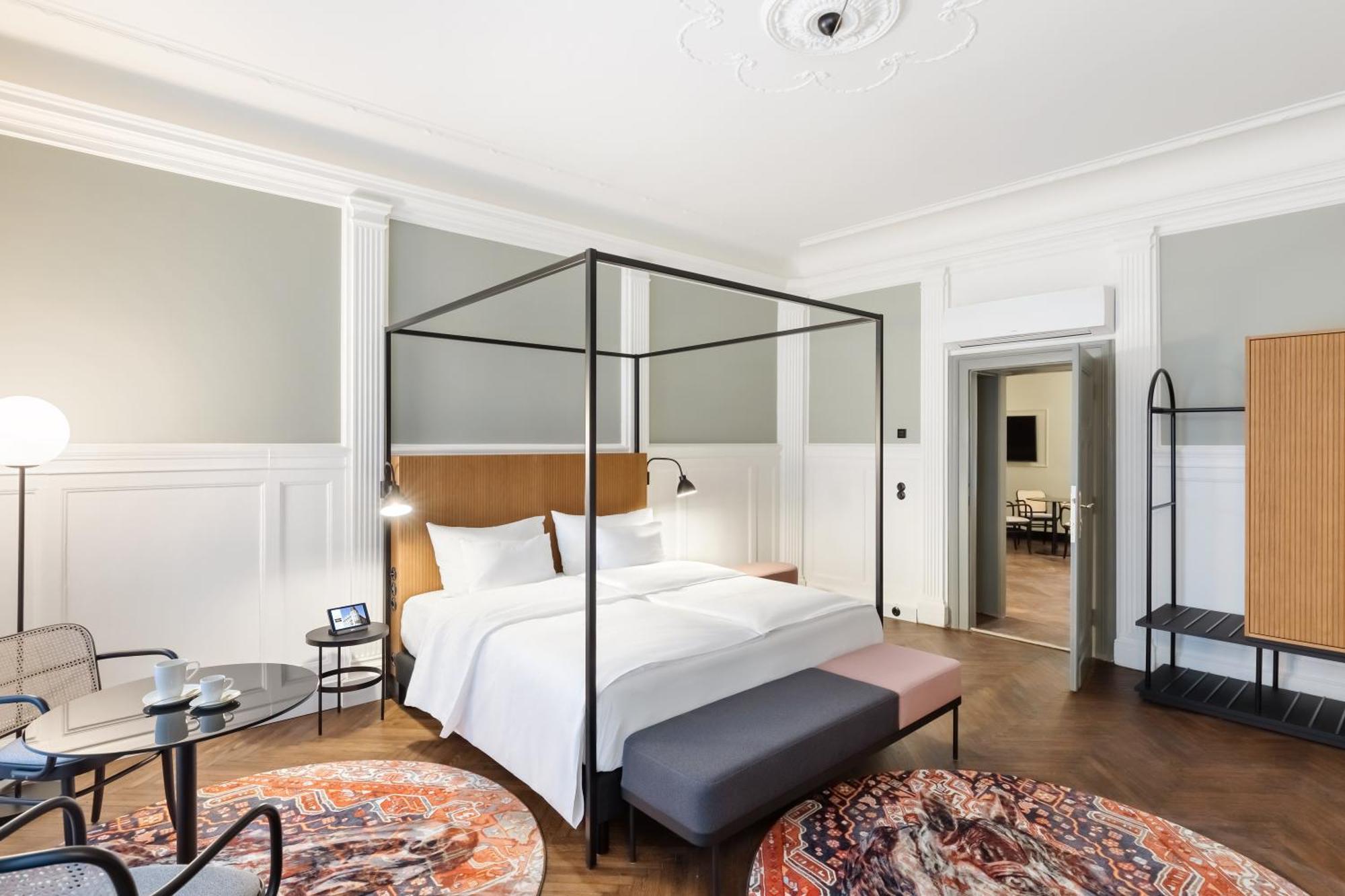 Hotel Astoria Vienna, Curio Collection By Hilton 4* Viena