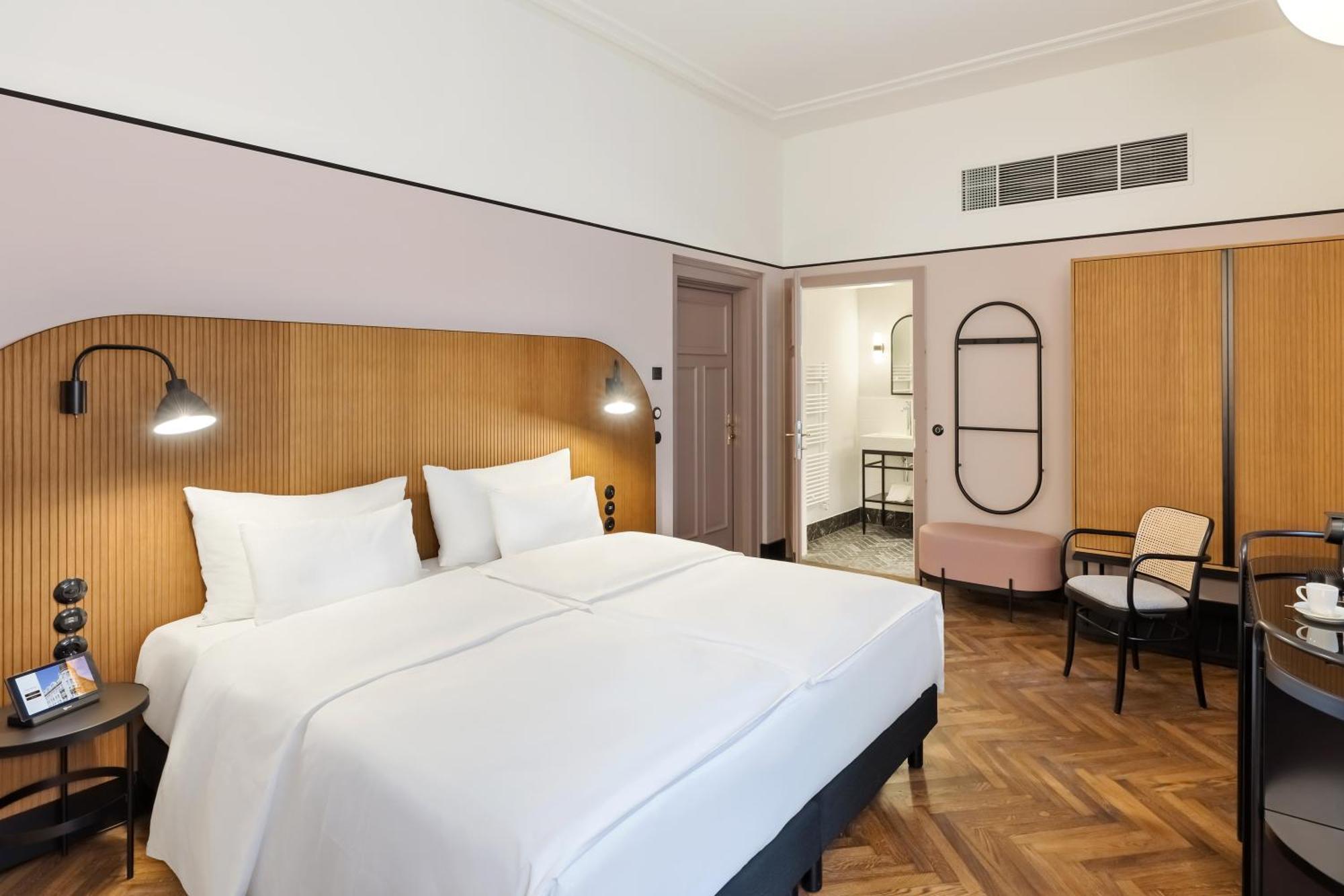 Astoria Vienna, Curio Collection By Hilton 4*