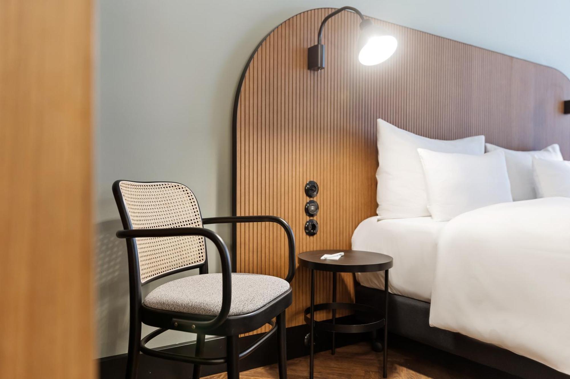 Astoria Vienna, Curio Collection By Hilton