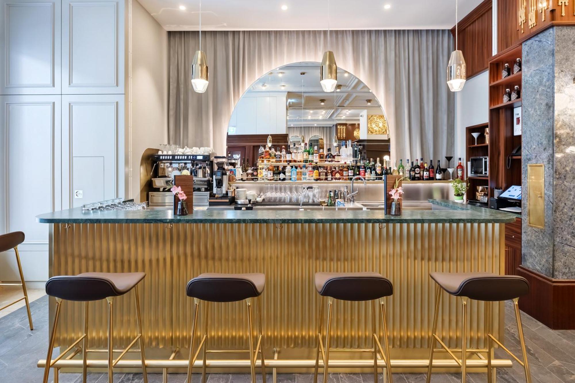 Hotel Astoria Vienna, Curio Collection By Hilton 4*