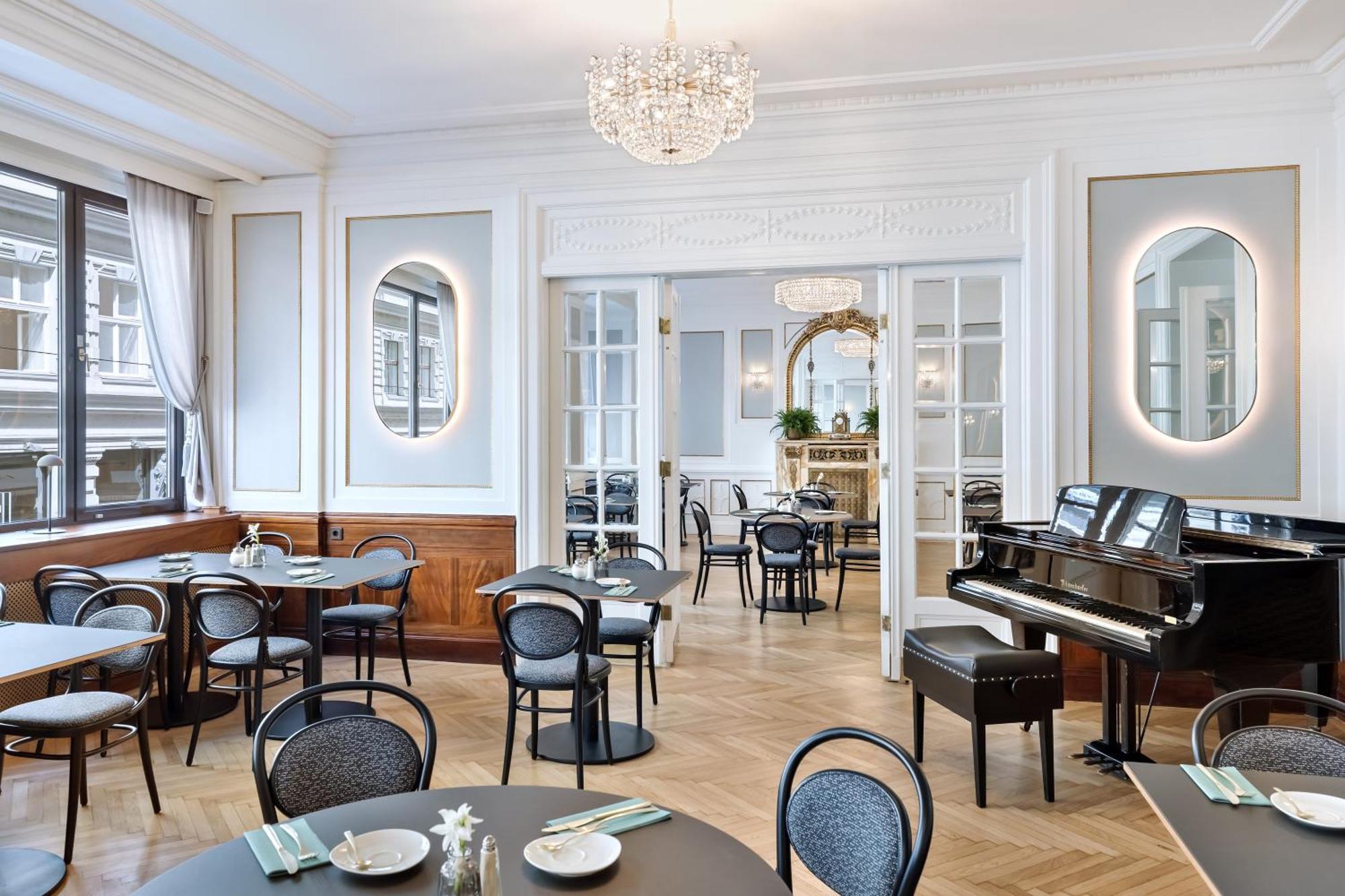 Hotel Astoria Vienna, Curio Collection By Hilton Hotel