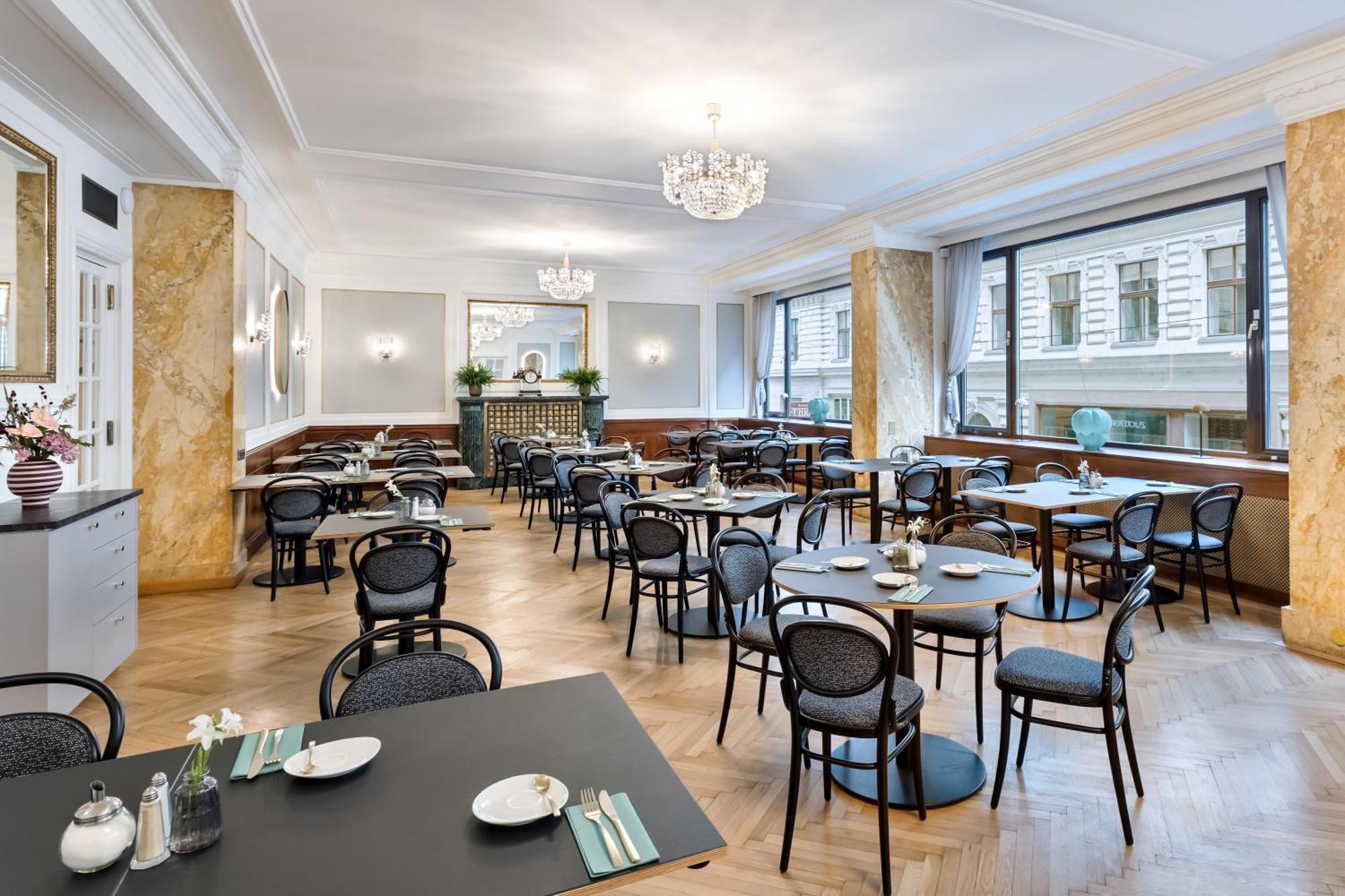 Hotel Astoria Vienna, Curio Collection By Hilton 4*