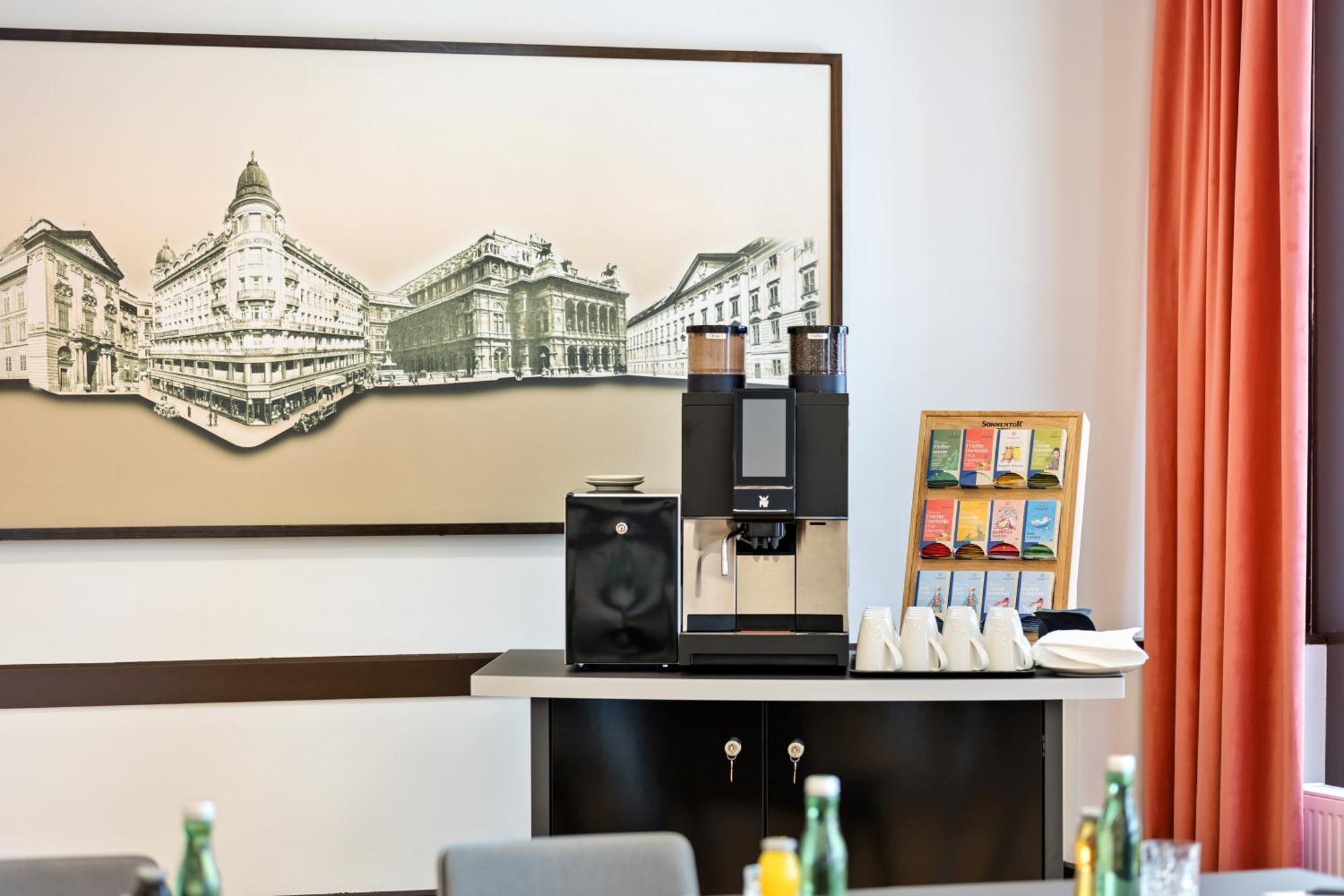 Hotel Astoria Vienna, Curio Collection By Hilton Hotel