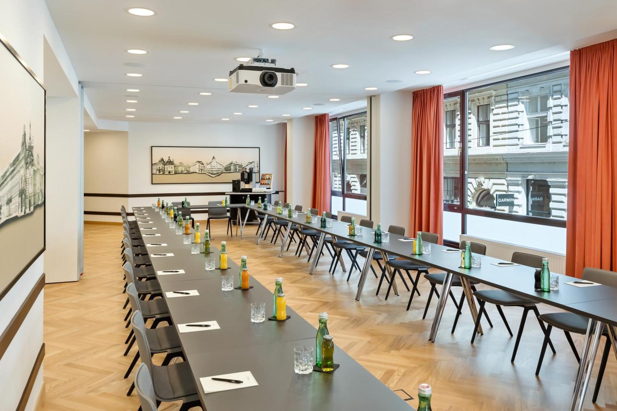 Hotel Hotel Astoria Vienna, Curio Collection By Hilton 4*