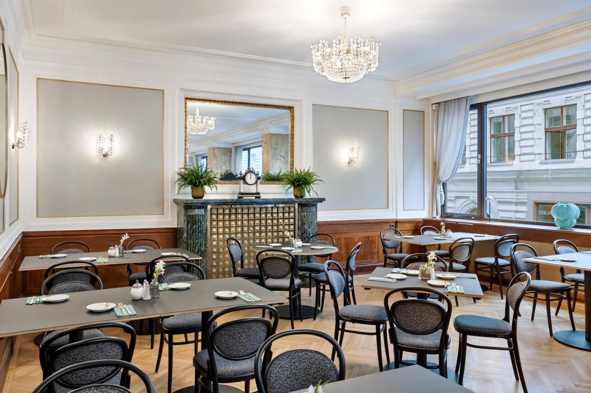 Hotel Astoria Vienna, Curio Collection By Hilton 4*