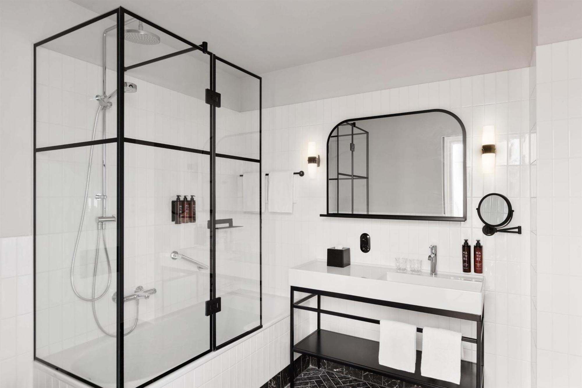 Astoria Vienna, Curio Collection By Hilton 4*