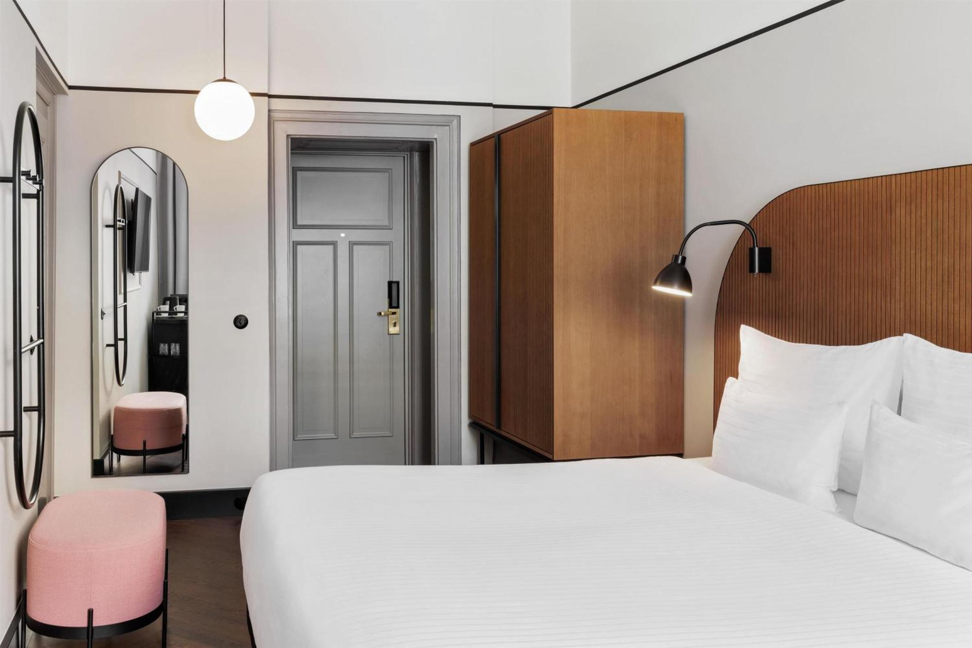 Hotel Astoria Vienna, Curio Collection By Hilton