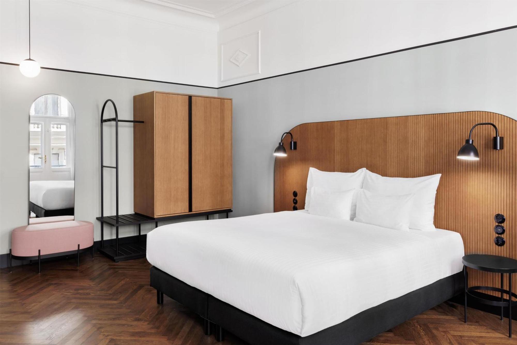 Astoria Vienna, Curio Collection By Hilton