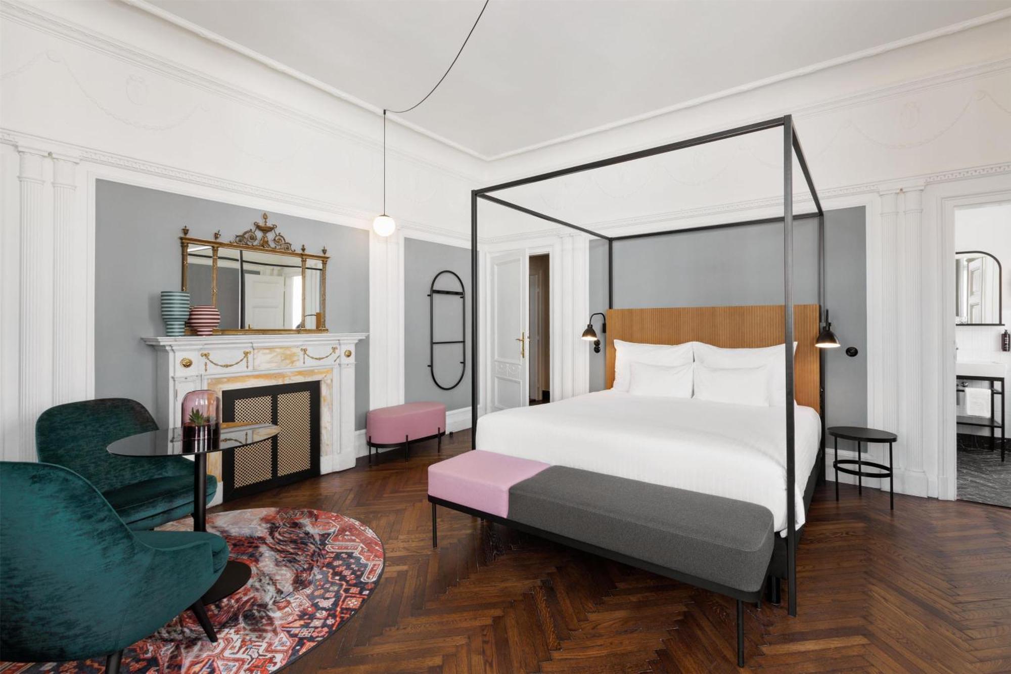 Hotel Astoria Vienna, Curio Collection By Hilton