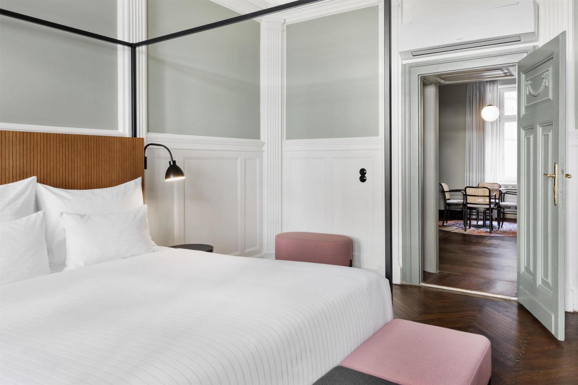 Hotel Astoria Vienna, Curio Collection By Hilton 4*